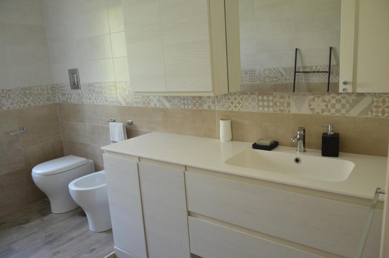 La Casa Di Barry Bed & Breakfast Pozzuoli Bagian luar foto